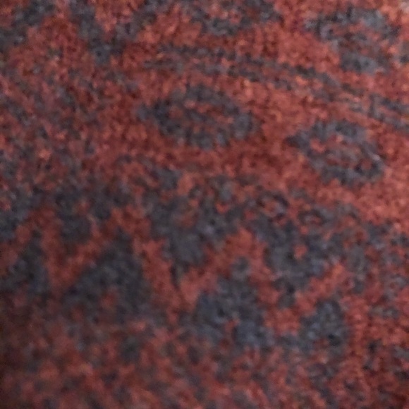 Woman’s wool sweater NWT. - Picture 3 of 7